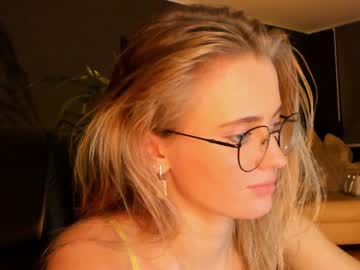 local cam girl linellali image #1935655