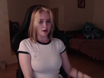 local cam girl lovely_kisses image #1761436