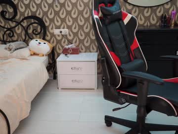 local cam girl brandiloveee image #1325235