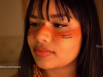 local cam girl itsyaraa image #2172412