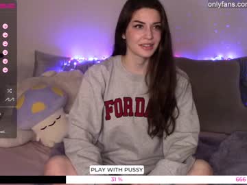 local cam girl mari_and_jandro image #2574437
