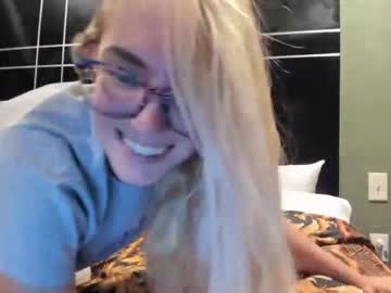 local cam girl mariah95 image #239142