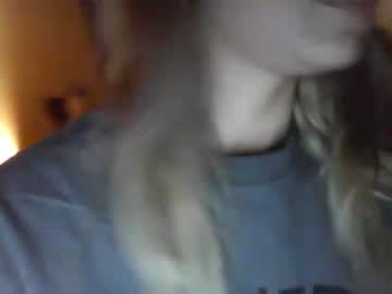 local cam girl demiibear image #2619554