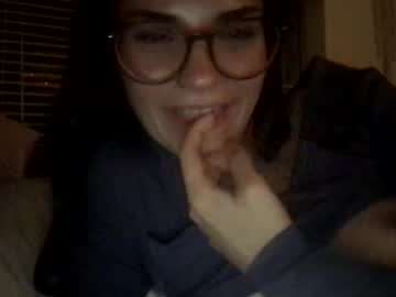 local cam girl redpandabomb image #2714321