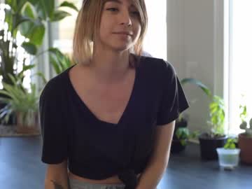 local cam girl lizmreow image #1157508