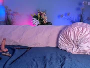 local cam girl littlee33 image #1941224