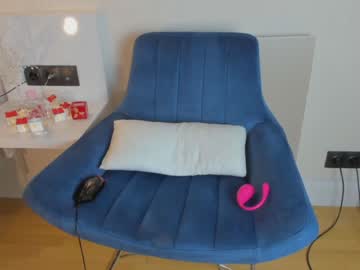 local cam girl nadya_le_carre image #2270589