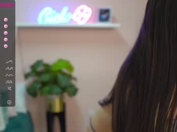 local cam girl cielo69_ image #219649