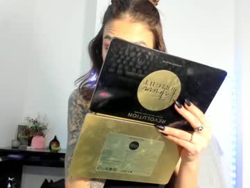 local cam girl hotfallingdevil image #2440696