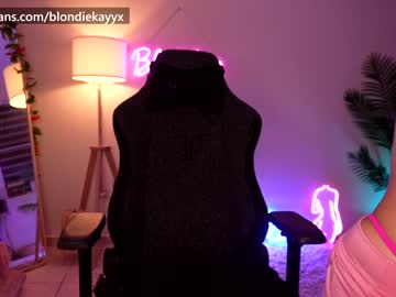 local cam girl blondiekayy image #827710