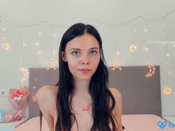 local cam girl elza_99 image #2026071
