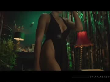 local cam girl lucieoude_ image #1713542