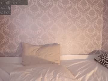 local cam girl lillpio image #250816
