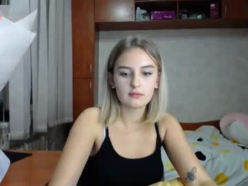 local cam girl melena_shy image #90255