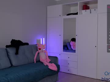 local cam girl _blackbee_ image #554789