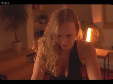 local cam girl chillwithkira image #1195915