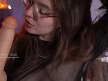 local cam girl _deepthroatgalactica image #2040090
