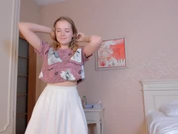 local cam girl emelianae image #2640791