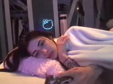 local cam girl roxilovex image #2364137