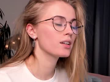 local cam girl linellali image #1820865
