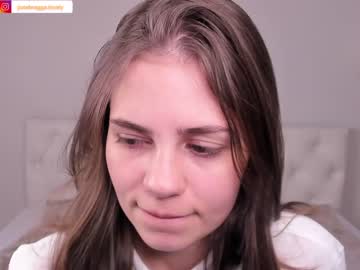 local cam girl junebragga image #1439833