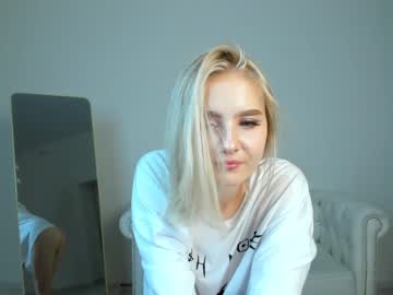 local cam girl oliviabr0wn image #2072126