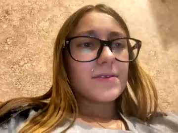 local cam couple viktoria9898 image #2157500