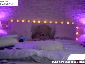 local cam girl evelyne92 image #1378333