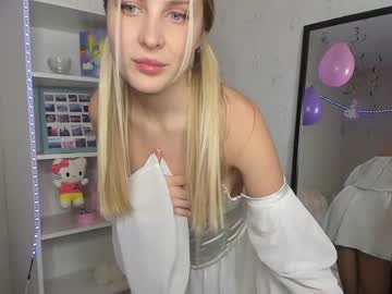 local cam girl emilymilkenn image #424169