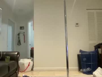 local cam couple britneyxoxoo image #1047647