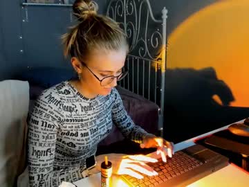 local cam girl linellali image #1630133