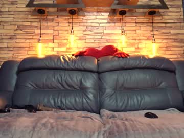local cam couple kira__edward image #2420172