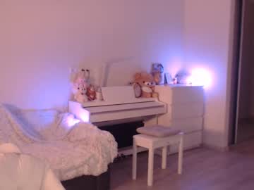 local cam girl uwuxo image #410814