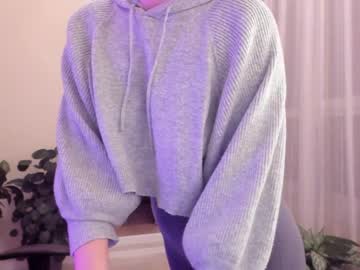 local cam girl aavee image #335589