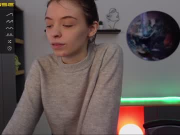 local cam girl agelina_summer image #2425643