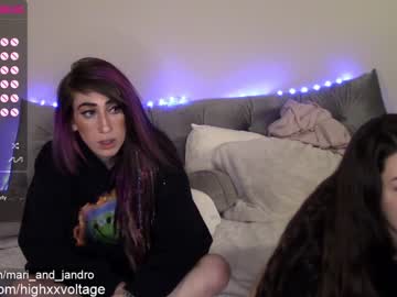 local cam girl mari_and_jandro image #2029024