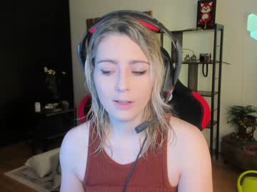 local cam girl kimilee22 image #1079895