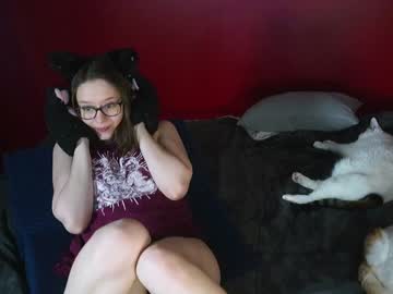local cam girl elfenemma image #1005784