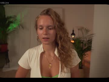 local cam girl chillwithkira image #1612402