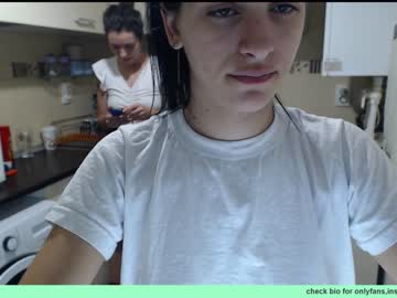 local cam couple maya_and_guests image #1054143