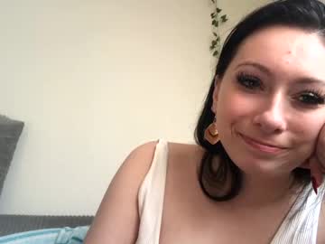 local cam girl xxwitchywifeyxx image #2684810