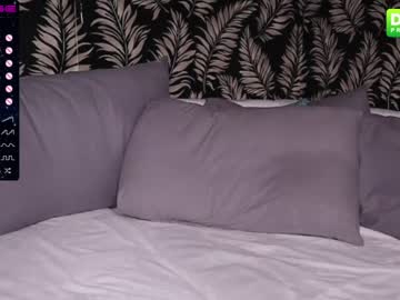 local cam girl fallen_angel_18 image #1099388