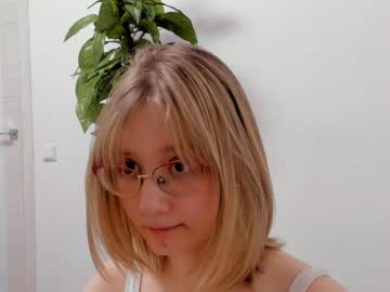 laurachane local cam