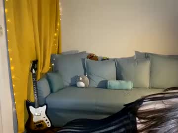 local cam couple bigeyesxo image #2314434