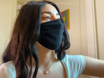 local cam girl maksin_cb image #1381905