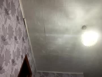 local cam couple viktoria9898 image #1991395