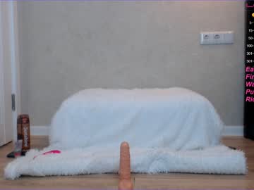 local cam girl loonyko image #383493