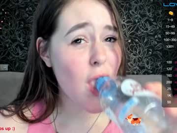 local cam girl emilia_me image #796969
