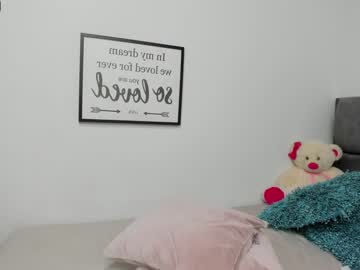 local cam girl abigail_w image #686425