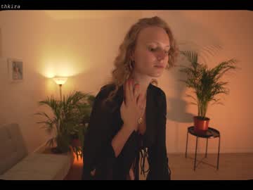 local cam girl chillwithkira image #1339463
